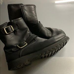 Ugg moto boots
